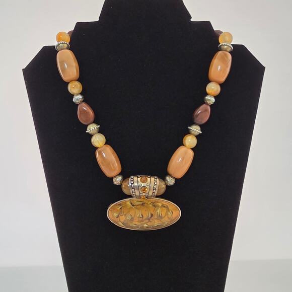 None and/or Unknown Jewelry - Ethnic-Inspired Earthy Tones Statement Necklace